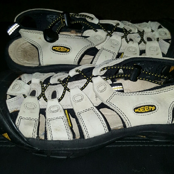 Keen sandles