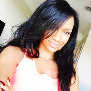 Meet your Posher, April