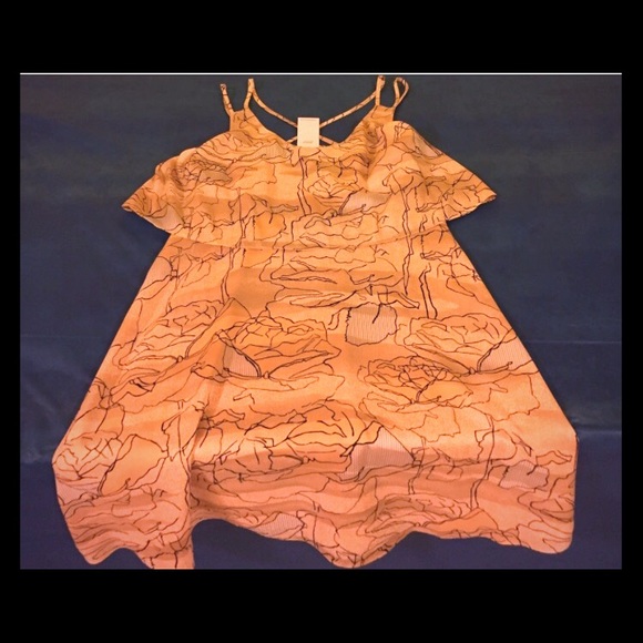 BCBG Medium - Picture 1 of 1