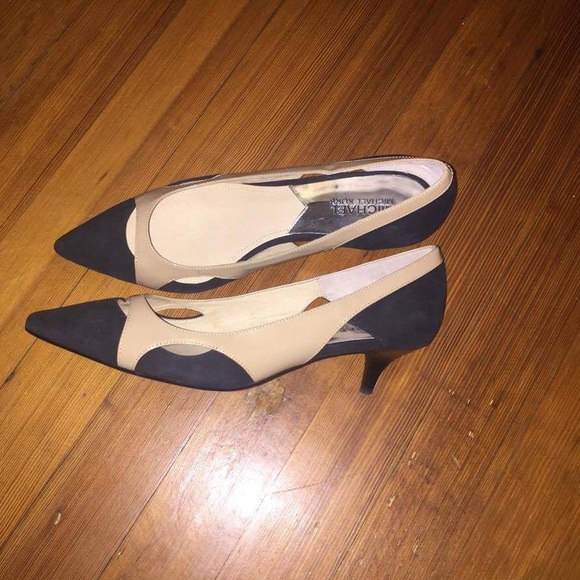 Michael Kors flats wth small heel