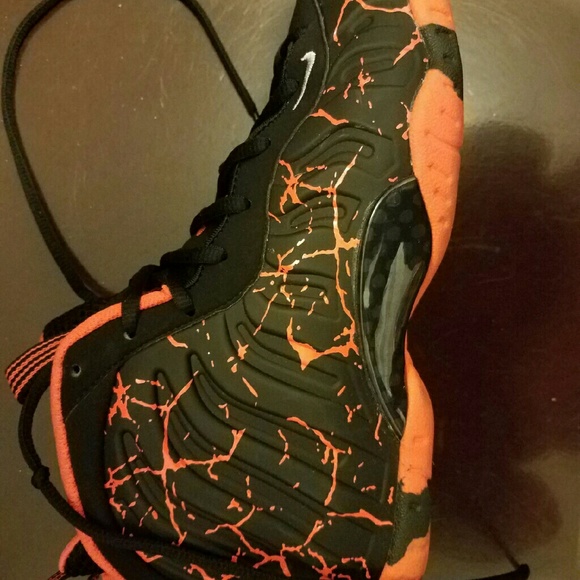 nike little foamposite youth kids size 6