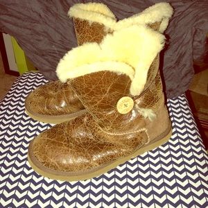 Distressed Uggs!