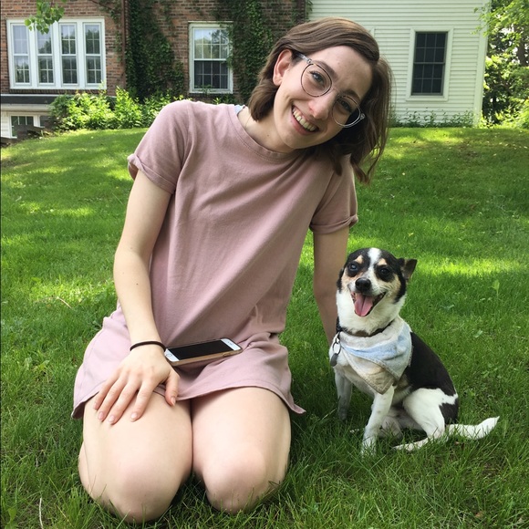 Meet your Posher, Darby - Picture 2 of 4