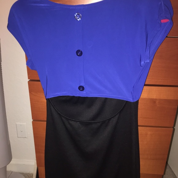 Beautiful dress - Picture 2 of 2