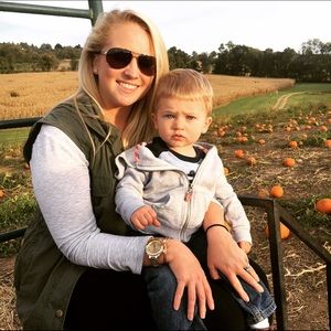 Meet your Posher, Katelyn