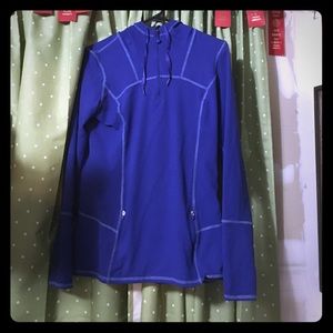 Blueish hooded half zip sweatshirt