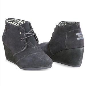 Toms Wedge