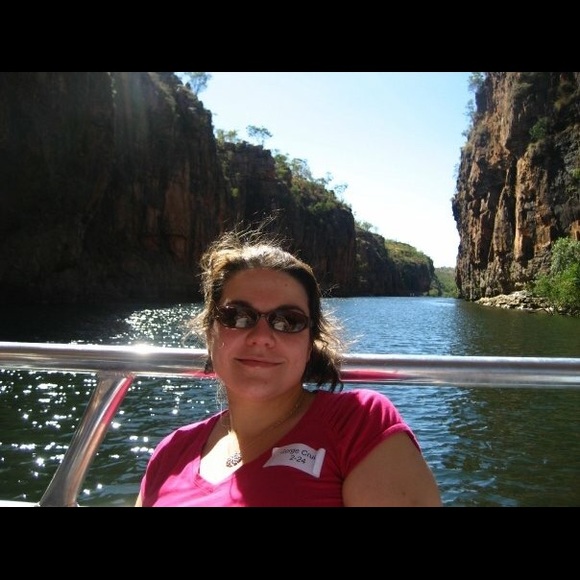 Meet your Posher, Meaghan - Picture 3 of 4