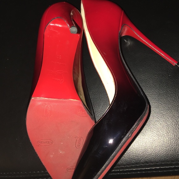 Christian Louboutin - Picture 2 of 4