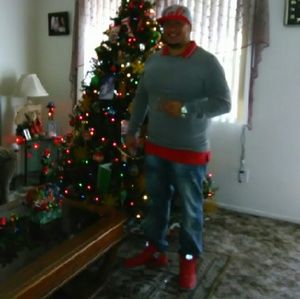 Meet your Posher, Raymond