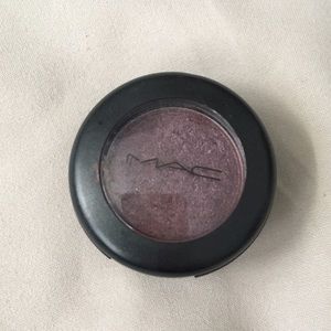 MAC eyeshadow Star Violet - used