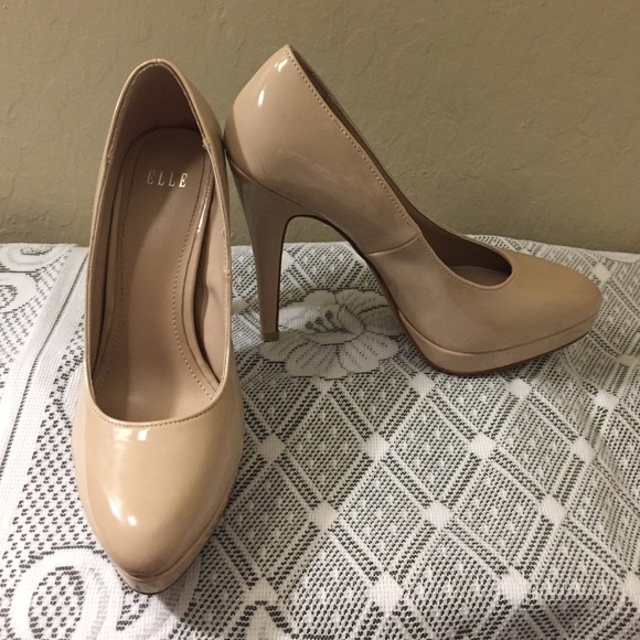 Elle Nude Platform Pumps