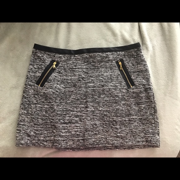 Express mini skirt