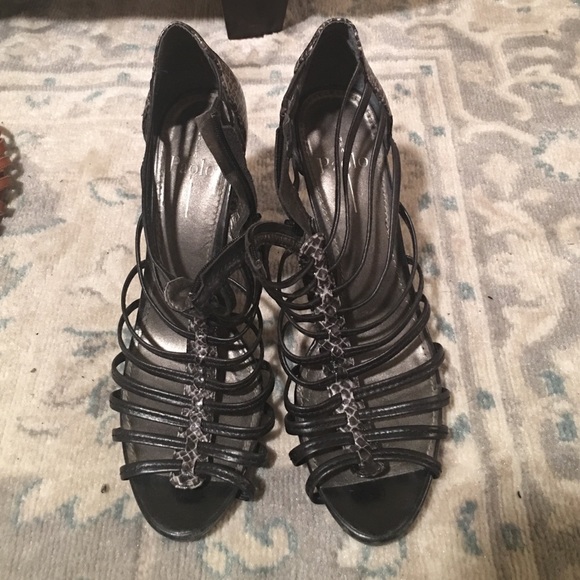 Heels - Picture 1 of 4