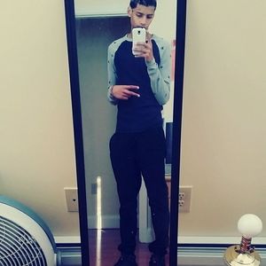 Meet your Posher, Christopher