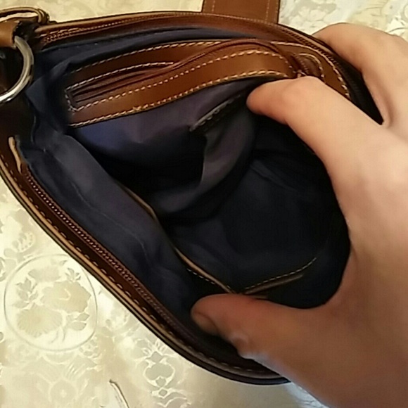 NWOT Chaps Crossbody - Picture 3 of 4