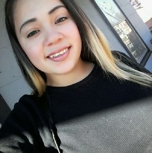 Meet your Posher, Carolina