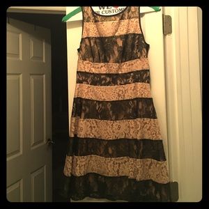 Jessica Simpson fully lined lace overlay dress