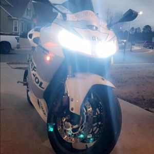 Meet your Posher, Charnee