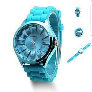 NEW! Silicone Quartz Sports Style Watch For Women