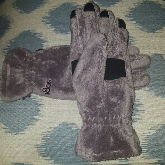 Touch  screen  gloves