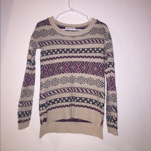 Cute patterned sweater!