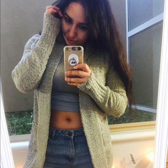 LAST 1! Distressed Popcorn Sweater - Picture 3 of 4