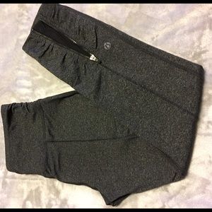 SOLD Lululemon crop size 4