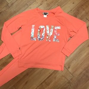 Sweat shirt and pants set