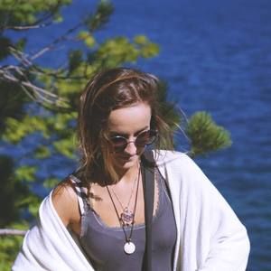 Meet your Posher, Vanessa