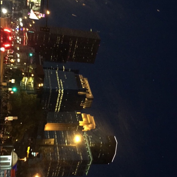 Meet your Posher, Ilhan - Picture 1 of 1