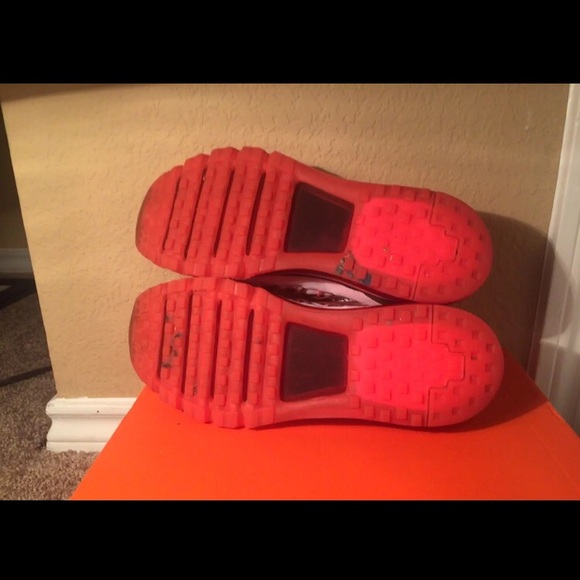 Nike Airmaxes 2015