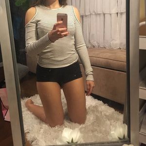 Striped shoulder cut shirt