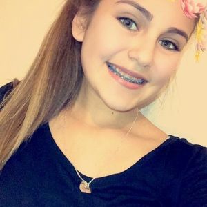 Meet your Posher, Kimberly