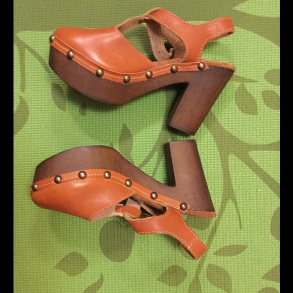 Modcloth clogs🌻 - Picture 2 of 3