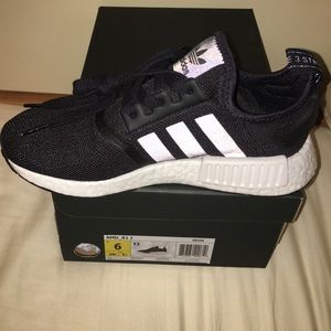Adidas NMD R1 J Core Black Reflective
