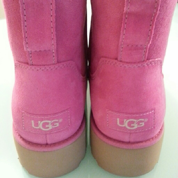New "UGG" Boot