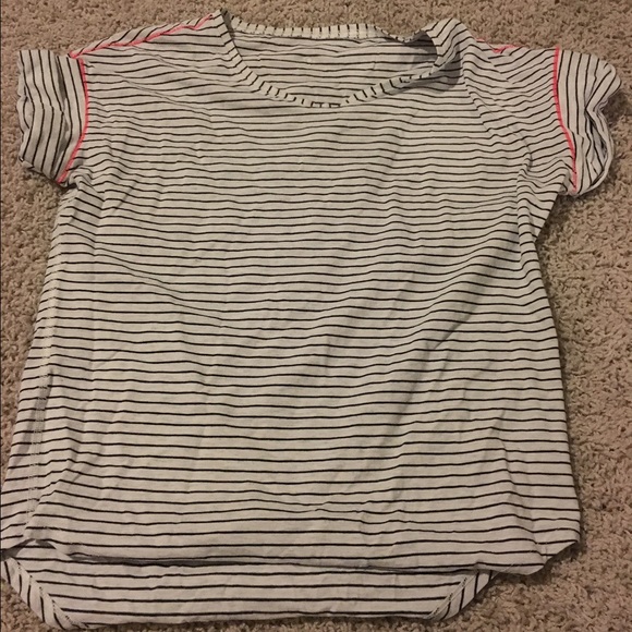 Lululemon work out shirt