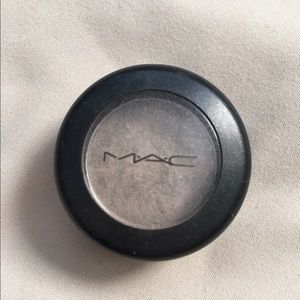 MAC eyeshadow in Vex- used