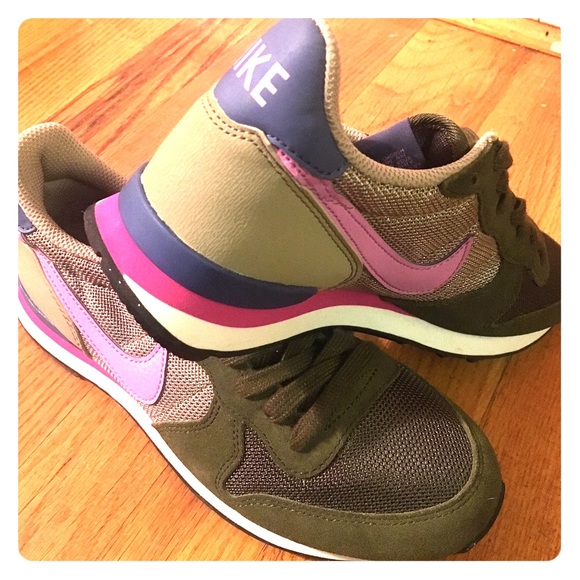 Nike Internationalist - NEW
