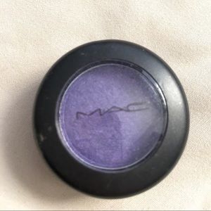 MAC eyeshadow in Parfait Amour- used
