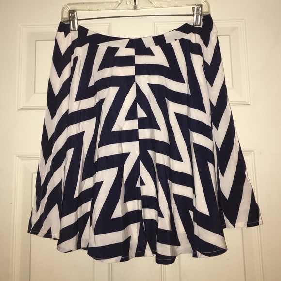 Francesca's Buttons Chevron Navy Blue Skirt Sz L