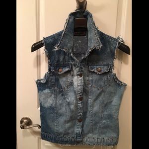 Cut-off jean jacket vest