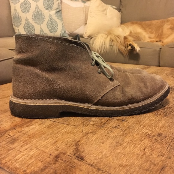 Clarks suede Deserts