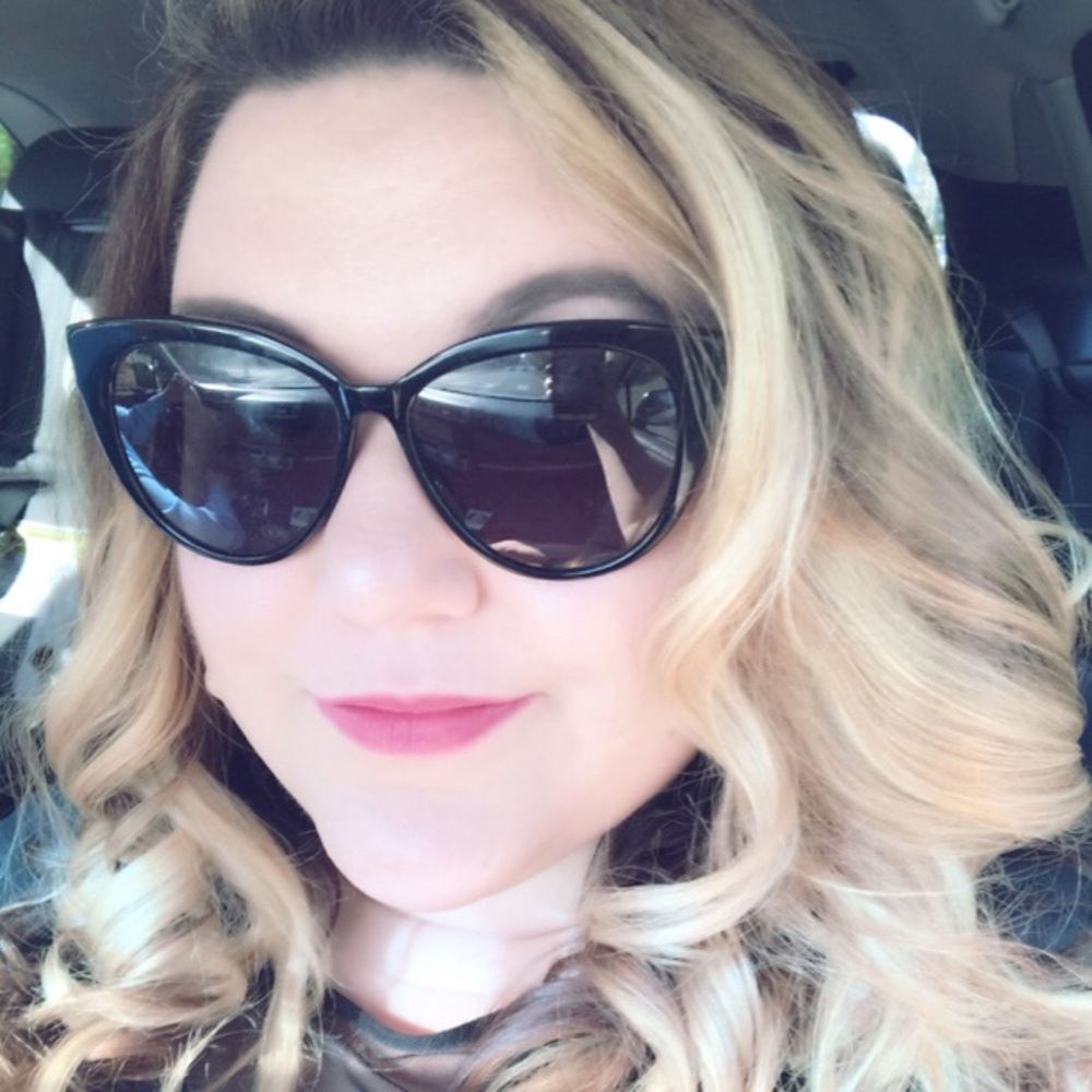 Meet your Posher, Larinda
