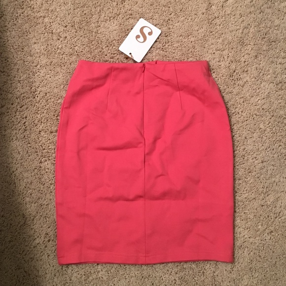 Pink high waisted midi skirt - Picture 3 of 3
