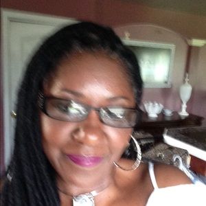 Meet your Posher, Gwen