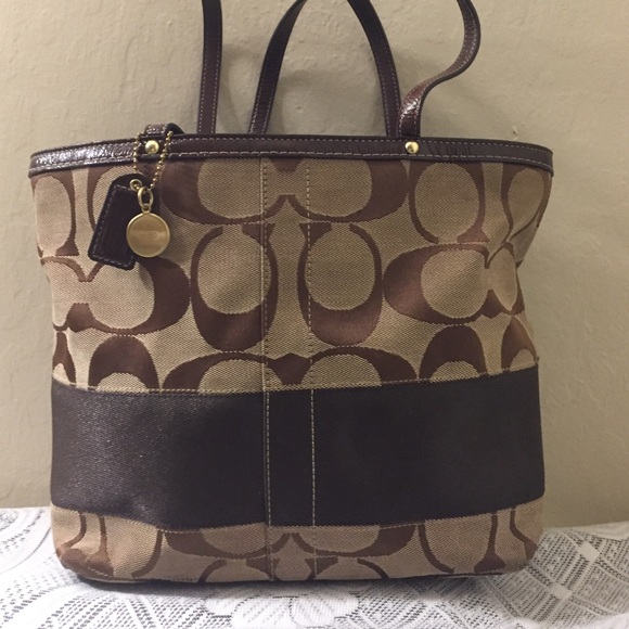 Coach Signature Tote