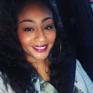 Meet your Posher, Crystal