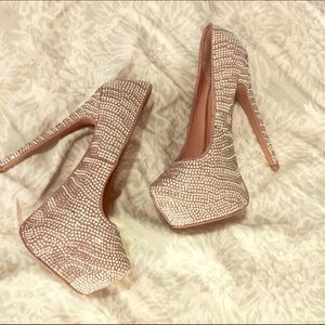 Gorgeous Silver Beaded JustFab Luxe Platform Heels